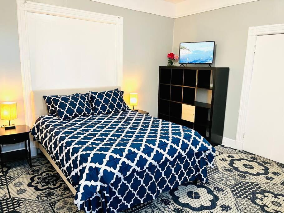 3 Bedrooms 2 Stops To Manhattan Нью-Йорк Экстерьер фото